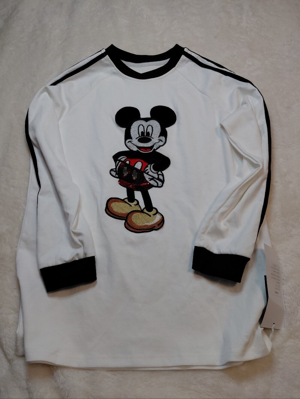 Mickey Mouse Graphic Sweatshirt White Black Long Sleeve Size M NWT